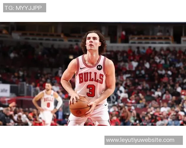 米切尔本赛季三分球火力全开成为联盟首位投进100记三分的球员